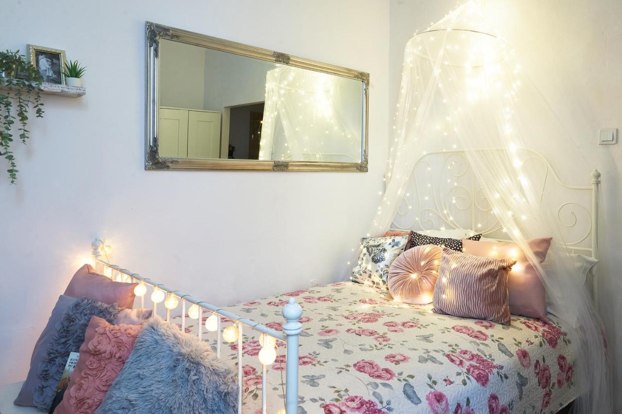 Aurora Kazimierz Apartment Krakau Buitenkant foto